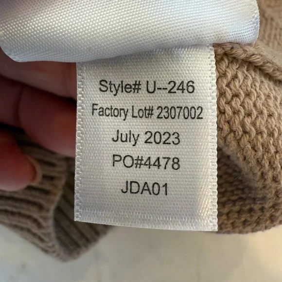 Quince Kid’s Cardigan Sweater V Neck Button Front Tan Size 3T Organic Cotton - Picture 9 of 9